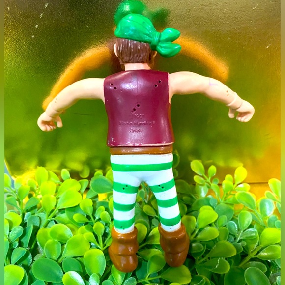 WHERE’S WALDO ? PIRATE VINTAGE 1991 COLLECTIBLE BENDABLE FIGURE MATTEL 5” - Picture 2 of 9